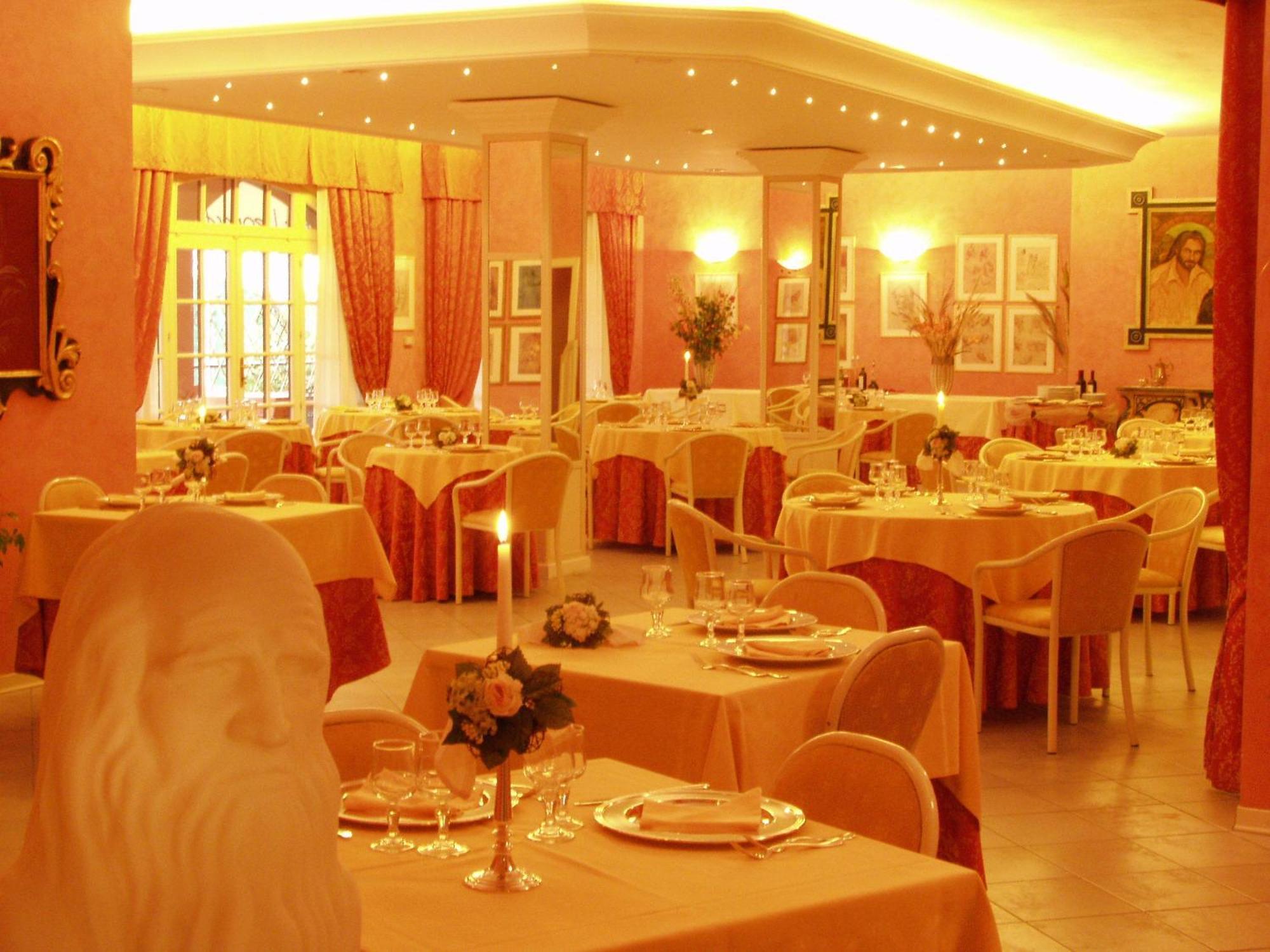 Hotel Villa Leri Monte Colombo Ngoại thất bức ảnh