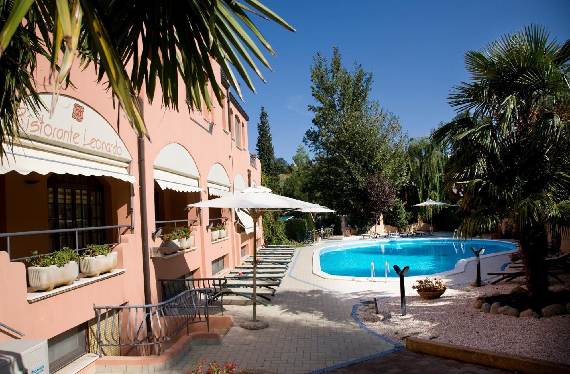 Hotel Villa Leri Monte Colombo Ngoại thất bức ảnh